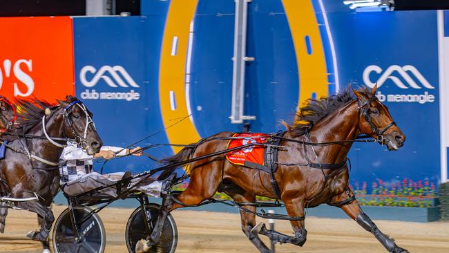 Leap To Fame wins the Miracle Mile. Picture: Pacepix/Club Menangle