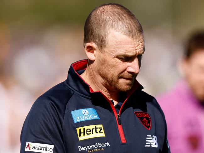 ALICE SPRINGS, AUSTRALIA - JUNE 02: Simon Goodwin, Senior Coach of the Demons looks on during the 2024 AFL Round 12 match between the Melbourne Demons and the Fremantle Dockers at TIO Traeger Park on June 02, 2024 in Alice Springs, Australia. (Photo by Michael Willson/AFL Photos via Getty Images)