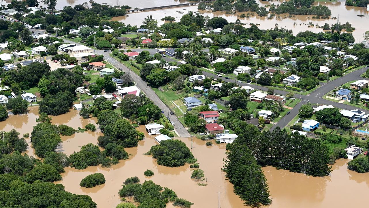 Floodwaters surround the town of Gympie on February 27, 2022. Photo: Bradley Kanaris/Getty Images