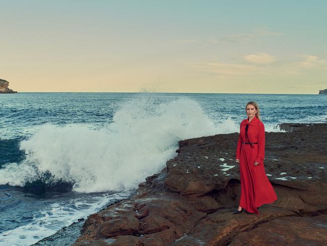 Australian human rights lawyer Jennifer Robinson, Styled by Harriet Crawford. Photographed by Robbie Fimmano for Vogue Australia.