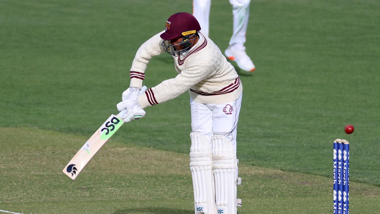Khawaja posted more runs in the second innings than the entire Queensland XI did in the first. (Photo by James Elsby/Getty Images)