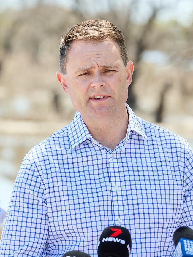 Treasurer, Stephen Mullighan talking to the media in Berri, after flooding, Sunday, Feb. 5, 2023. Picture: Matt Loxton
