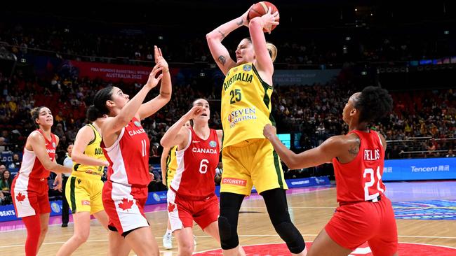 Australia's Lauren Jackson (C) finished with a flourish against Canada.