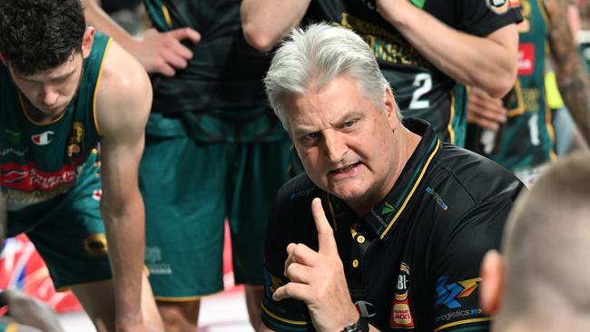 JackJumpers head coach Scott Roth directs his team. (Photo by Steve Bell/Getty Images)