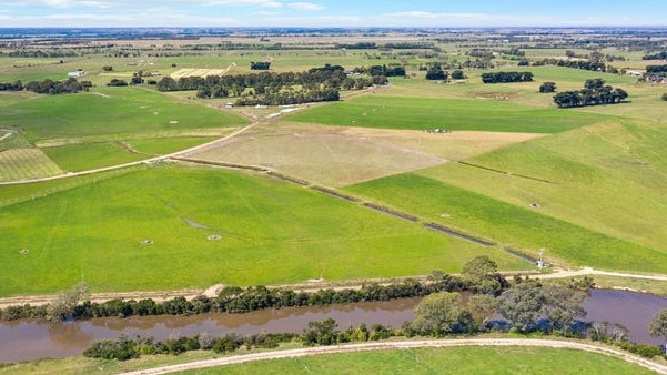 The farm at 470 Maffra-Sale Rd, Bundalaguah, has been sold to a local buyer for $35,370 a hectare.