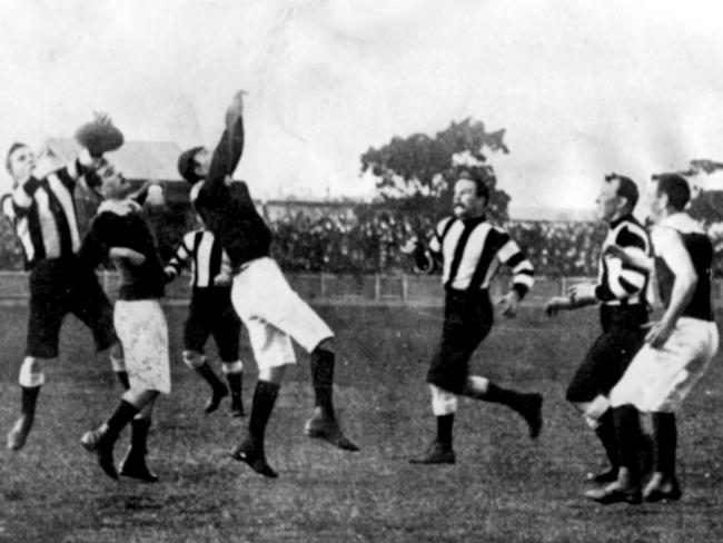 VFL football — Carlton vs. Collingwood match 1908.