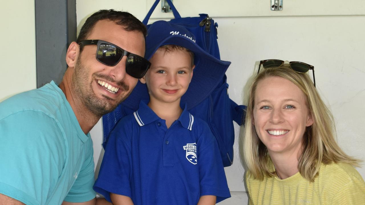 Families and students celebrate the first day of prep at Mooloolaba State School. Picture: Eddie Franklin