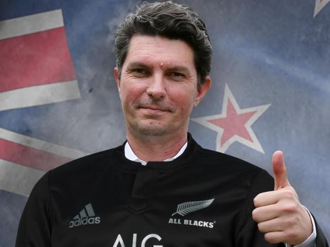 Scott Ludlam in NZ jersey