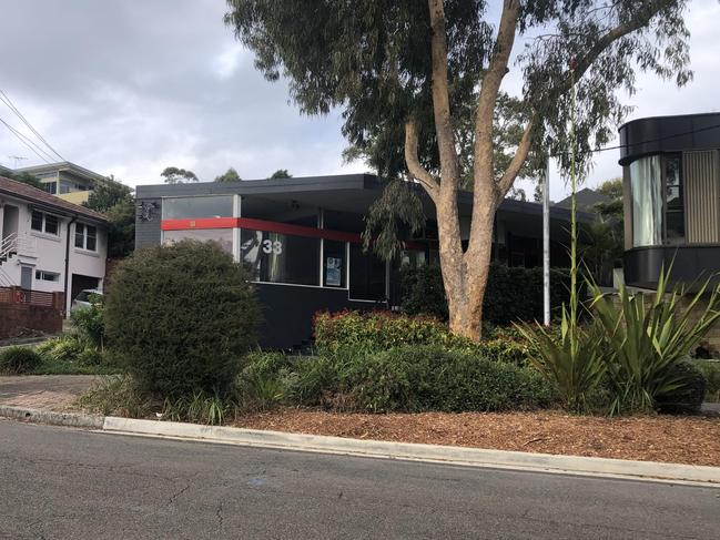 The building proposed to be demolished to make may for a block of 10 apartments at the corner of Dobroyd Rd and Commerce Lane, Balgowlah Heights. Picture: Jim O'Rourke