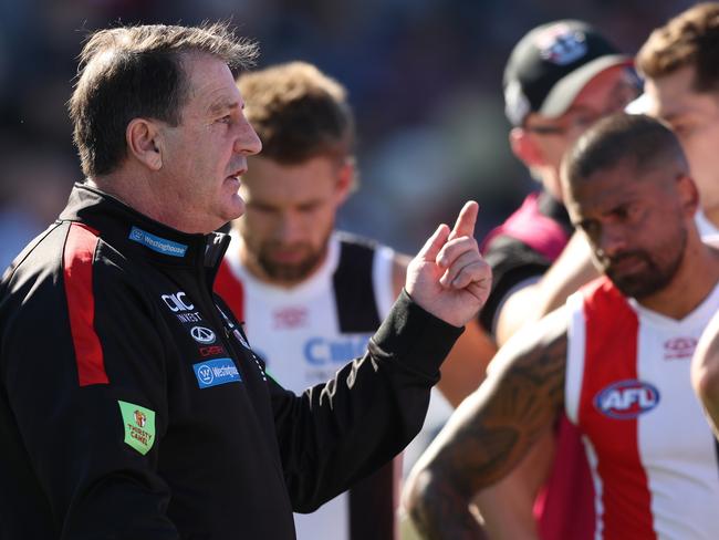 CANBERRA, AUSTRALIA - APRIL 13: Ross Lyon, Senior Coach of the Saints talks to players during quarter time during the round five AFL match between Greater Western Sydney Giants and St Kilda Saints at Manuka Oval, on April 13, 2024, in Canberra, Australia. (Photo by Mark Metcalfe/AFL Photos/Getty Images)