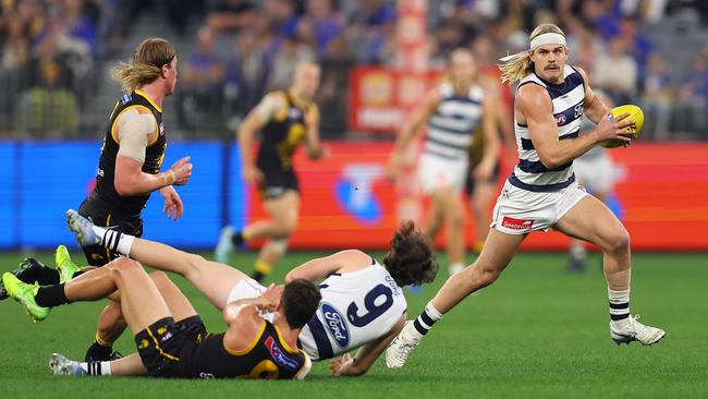 PERTH, AUSTRALIA - JUNE 01: Bailey Smith of the Cats in action during the round 12 AFL match between West Coast Eagles and Geelong Cats at Optus Stadium, on June 01, 2025, in Perth, Australia. (Photo by Paul Kane/Getty Images)