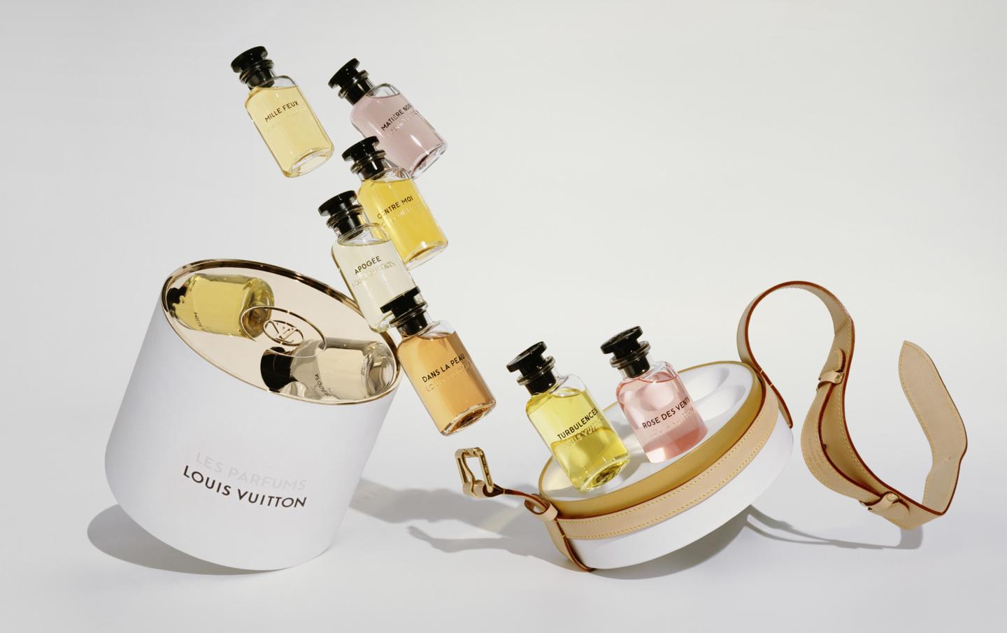 Louis Vuitton on X: Turning dreams into reality. Étoile Filante, the  newest #LouisVuitton women's fragrance carries within it the most universal  emotions, celebrating joy, hope and beauty in its purest form. Discover