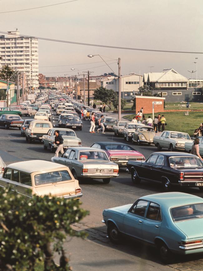 1973: St Kilda beach traffic. Picture: National Archives of Australia