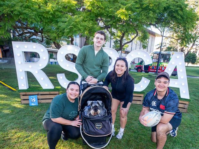 QLD RSPCA Million Paws Walk at UQ. Photo - Stephen Archer