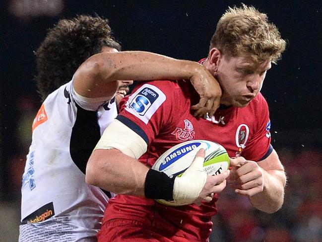 BRISBANE, AUSTRALIA - FEBRUARY 21: Adam Thomson of the Reds competes at the lineout during the round two Super Rugby match between the Reds and the Force at Suncorp Stadium on February 21, 2015 in Brisbane, Australia. (Photo by Bradley Kanaris/Getty Images)