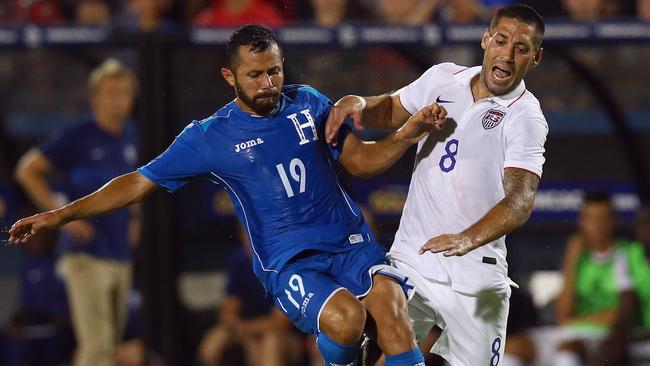 Gold Cup 2015: Clint Dempsey keeps cool to lead USA past Honduras