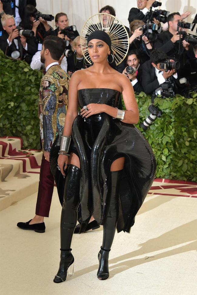 Solange Knowles wears Iris Van Herpen at the 2018 Met Gala.