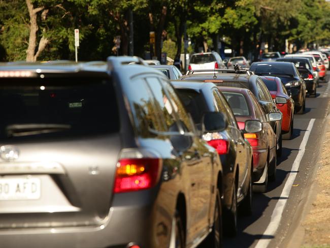 24.2.2015.Traffic on Greenhill Rd looking West on the corner of Fullarton Rd due to road closures from Clipsal 500. pic tait schmaal.