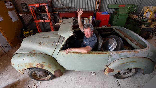 Curator of the National Motor Museum at Birdwood Matthew Lombard with a Hartnett Pacific 1950/51 which was restored during the COVID-19 lockdown. Picture: AAP/Mark Brake)