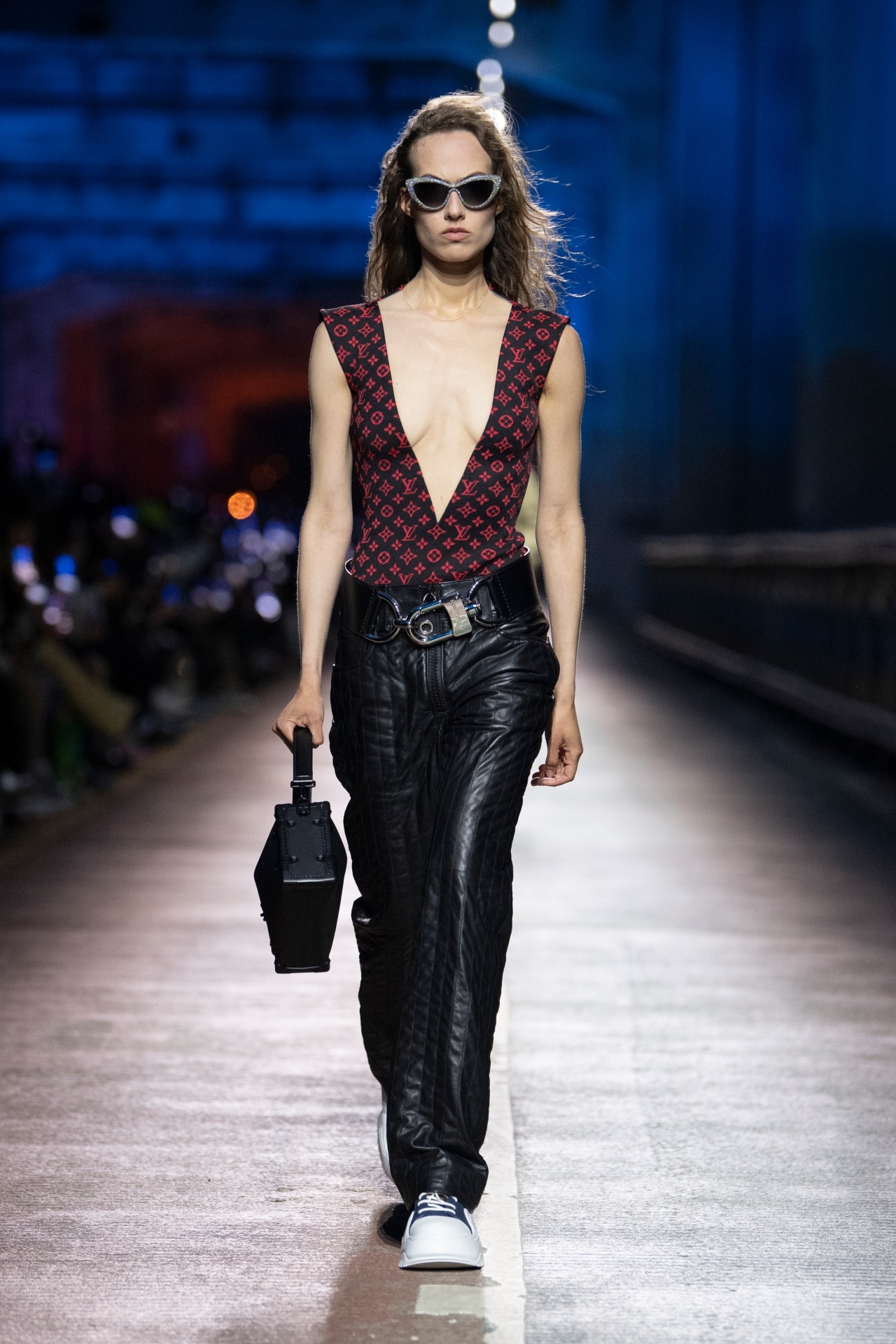 Nicolas Ghesquière turns the Louis Vuitton frow into his cast for pre-fall