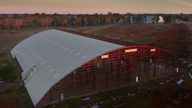 The site of the old RAAF base in Dubbo could soon be home to a new Bunnings Warehouse. Picture: Dubbo Drone Photography