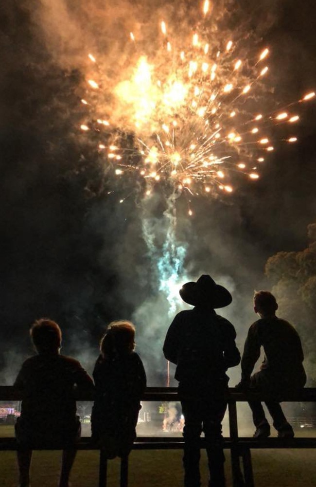 The 2018 Stroud Homes NYE Family Fireworks held in Anzac Park.