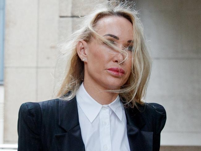 SYDNEY, AUSTRALIA - NewsWire Photos OCTOBER 15, 2024: Linda Rogan arrives at Federal Court on Tuesday. Rogan is at the centre of a sensational court case with her ex-lover Richard White, the founder of ASX-listed giant WiseTech Global. Picture: NewsWire / Nikki Short