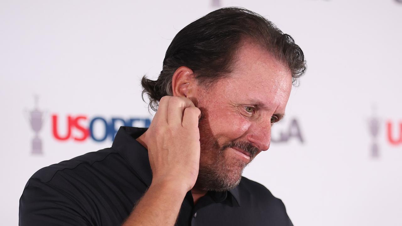 BROOKLINE, MASSACHUSETTS - JUNE 13: Phil Mickelson of the United States speaks to the media during a press conference prior to the 2022 U.S. Open at The Country Club on June 13, 2022 in Brookline, Massachusetts. Warren Little/Getty Images/AFP == FOR NEWSPAPERS, INTERNET, TELCOS &amp; TELEVISION USE ONLY ==