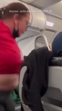Passenger faces 21 years for flashing on plane