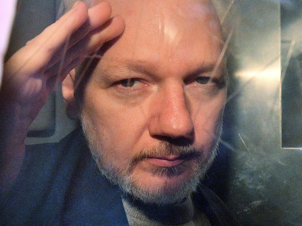 Julian Assange: Australian politicians join forces to bring home