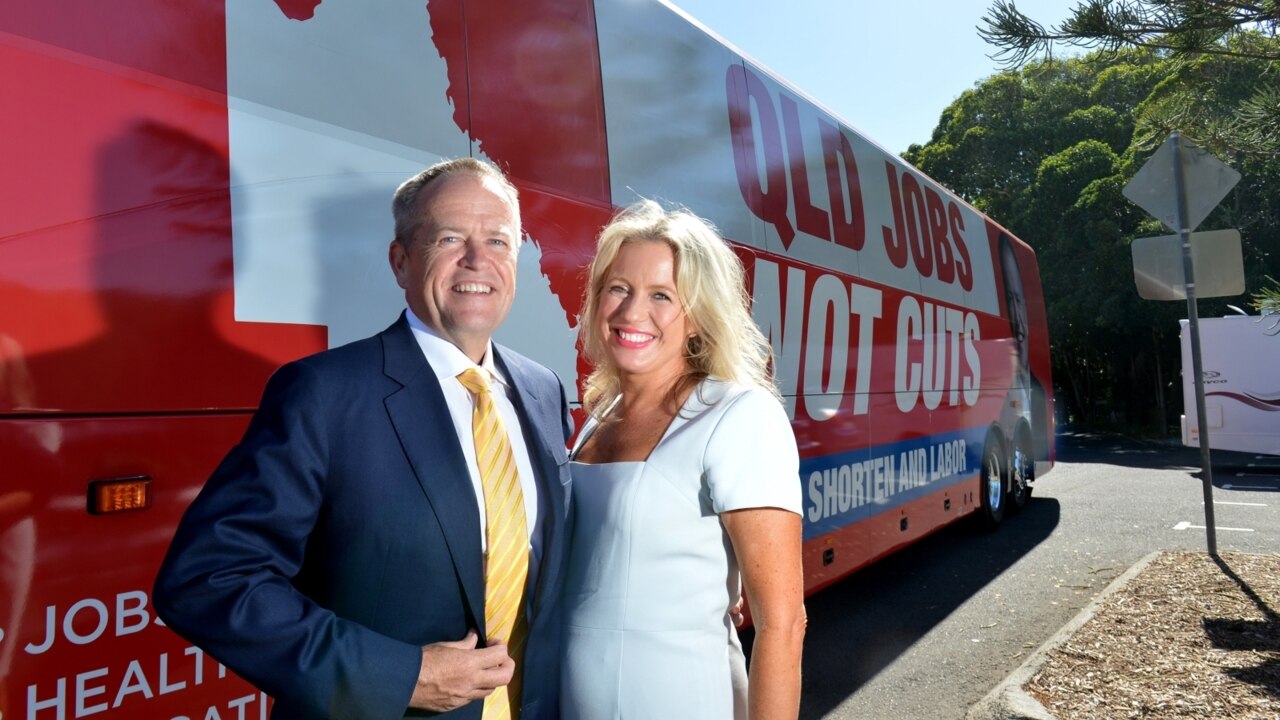 'Bill Bus' heads north as Shorten's Qld campaign continues