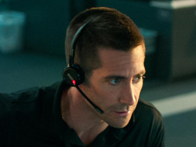 THE GUILTY: JAKE GYLLENHAAL as JOE BAYLER. CR: NETFLIX © 2021.