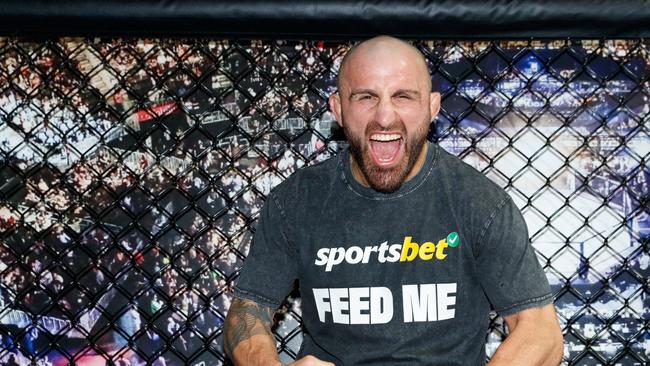 DAILY TELEGRAPH. UFC star Alex Volkanovski media event at UFC Gym, George St Sydney, where he discussed the benefits of MMA and gave a short masterclass with some local fighters. Saturday 08/02/2025. Picture by Max Mason-Hubers