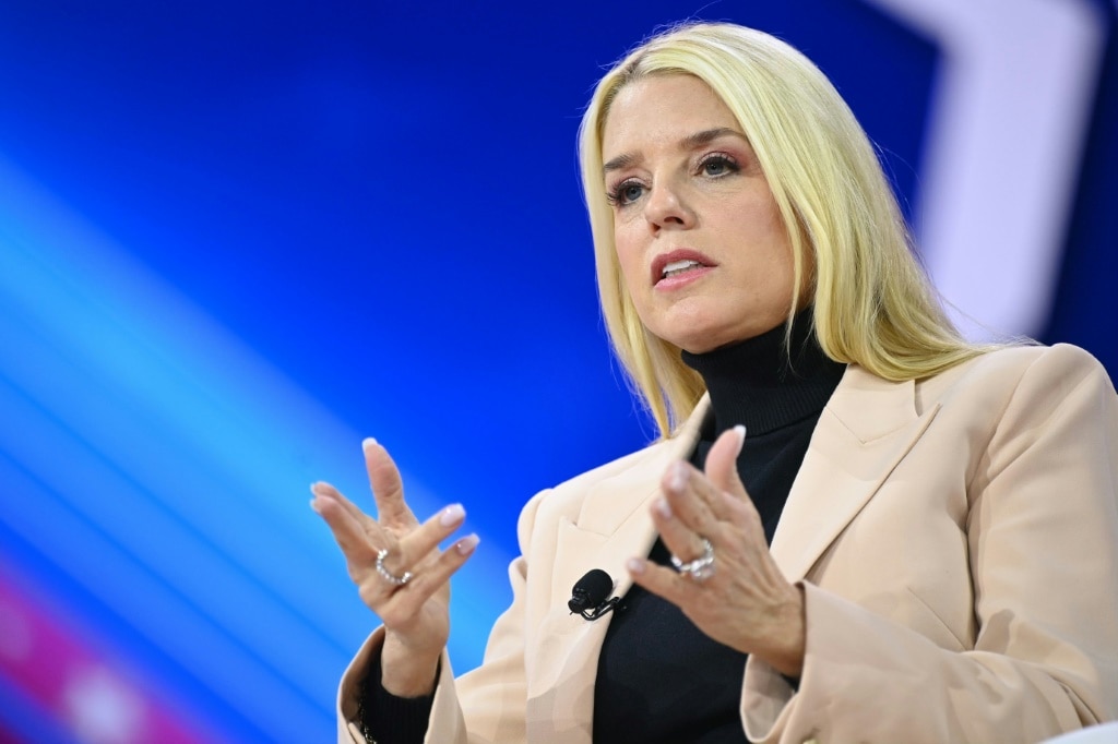 Trump Taps Loyalist Pam Bondi For Attorney General After Gaetz ...