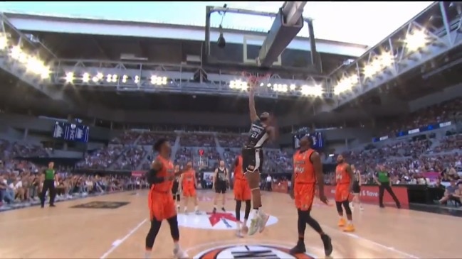 NBL Round 13: Melbourne United v Cairns Taipans highlights