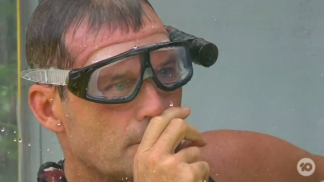 Tom Williams confronts his fear of snakes (Ten)