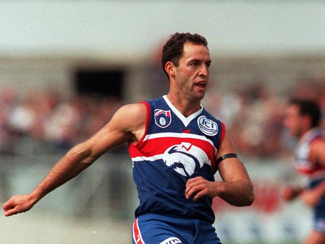 29/3/97. Western Bulldogs v Fremantle. Nigel Kellett. a/ct/football