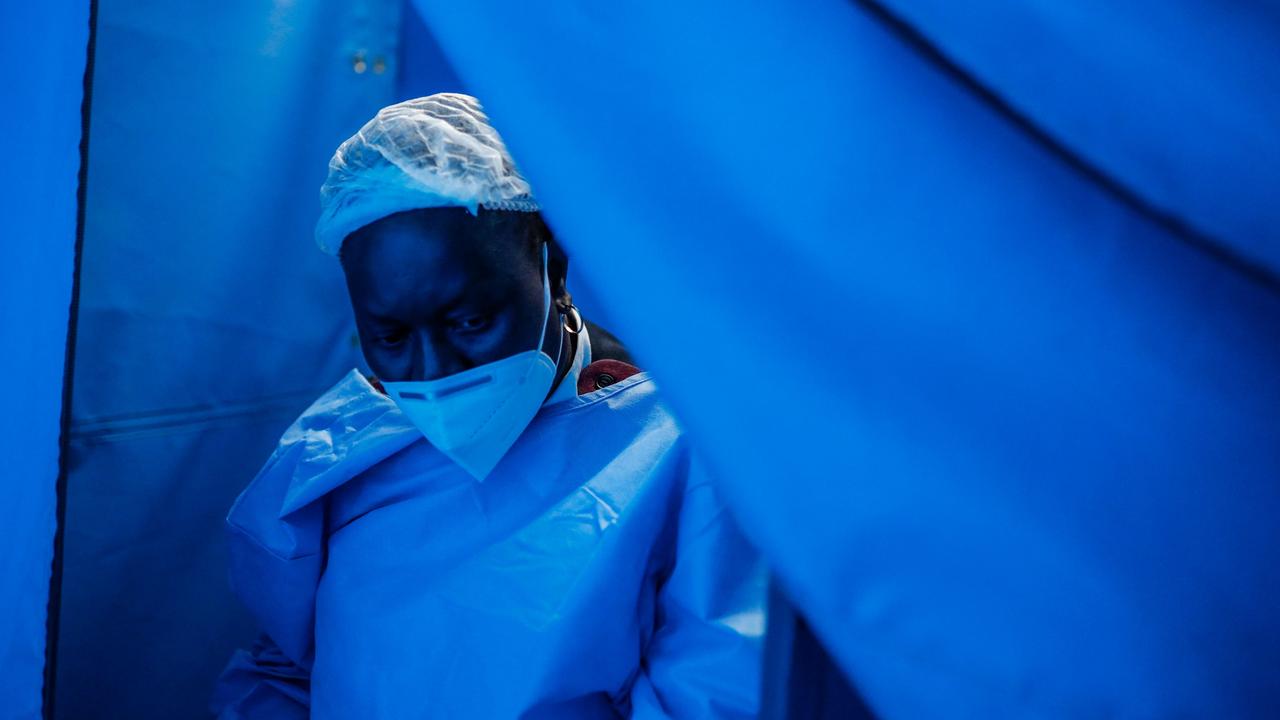 A nurse on the Covid-19 ward at the Tembisa Hospital in the Gauteng province of South Africa, close to Johannesburg. (Photo by Guillem Sartorio / AFP)