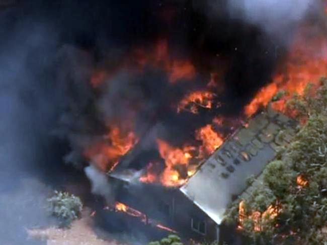 At least 71 homes have now been destroyed by bushfire in the Perth Hills region. Picture: 7 News,