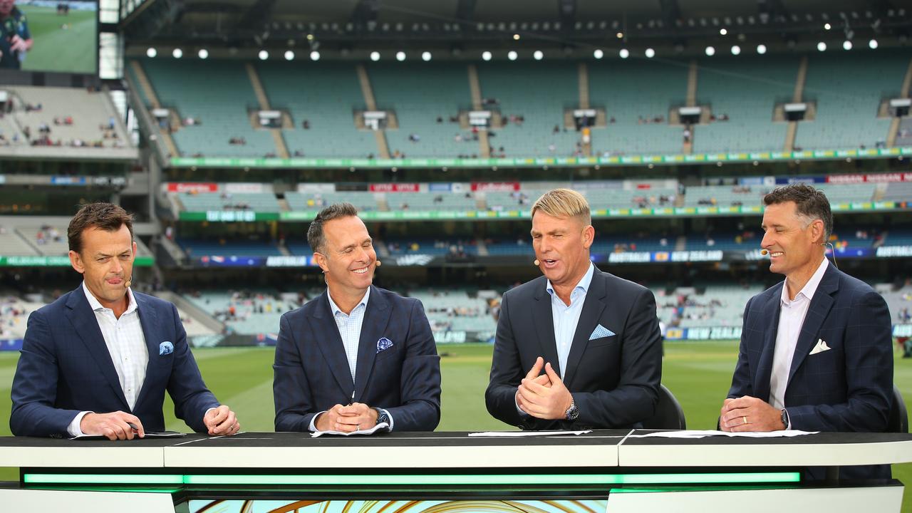 Adam Gilchrist (solda), Michael Vaughan, Shane Warren ve Michael Hussey, MCG'deki Boks Günü testinden önce Fox Cricket kapsamında.  Fotoğraf: Getty Images