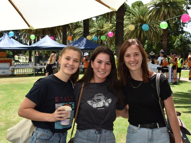 Photos: Big smiles as UQ Gatton welcomes its new students