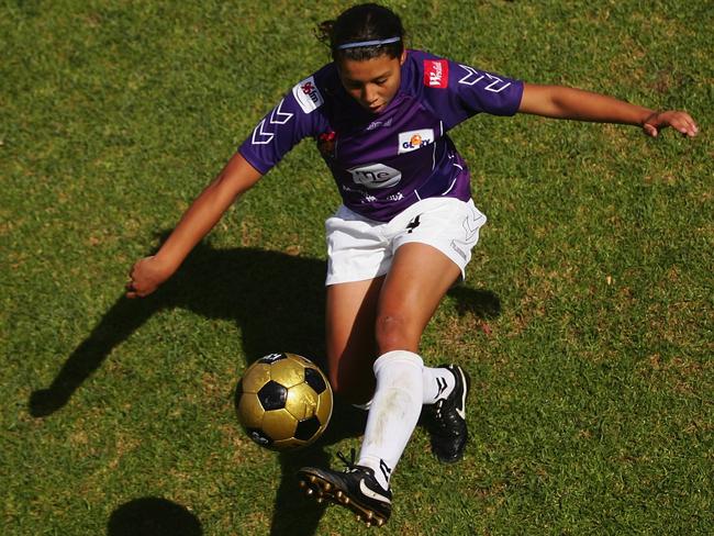 Sam Kerr shows her touch for the Glory in her maiden W-League season. Picture: Matt King/Getty Images