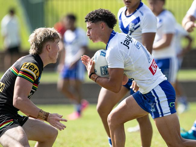 Matthew Barakat on the charge for the Bulldogs. Picture: Julian Andrews