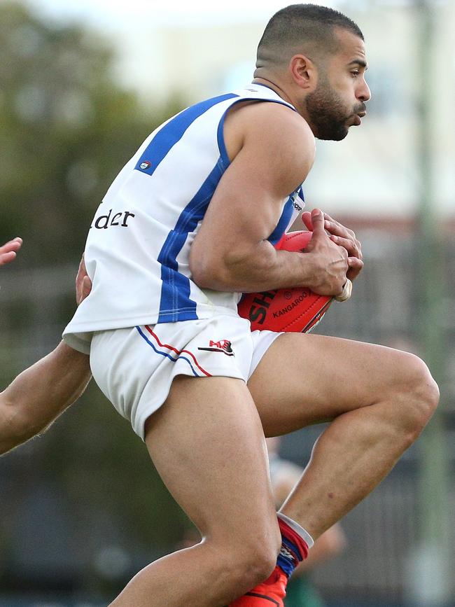 Ahmed Saad marks on the lead. Picture: Hamish Blair