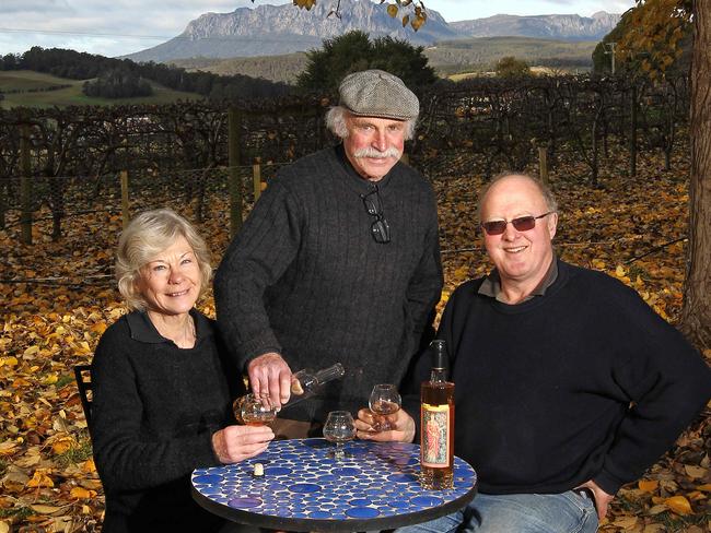 Ruth Cole, John Cole and Dr Bert Shugg sample Pomadoros Apple Brandy (Cavados) at the Wilmot Hills Vineyard