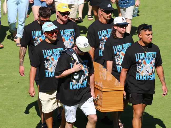 Funeral for football player Liam Hampson at Moreton Stadium – Will Brimson, Dolf Klyn, Jordan Riki, Aj Brimson, Jesse Arthars, Bj Leonard and Campbell Pirhi Monday 7th November 2022 Picture David Clark