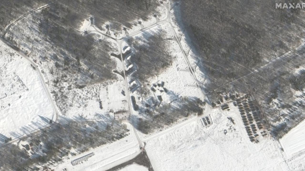 New satellite photos show Russian military moving in on Ukraine | news ...