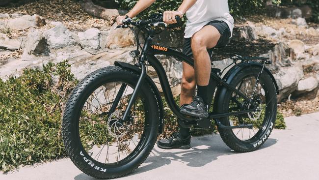 This Australian eBike cruiser can travel up to 50km on and off road.