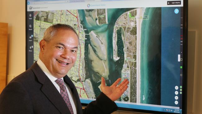 Gold Coast Mayor Tom Tate reckons a pyramid dive site is the way to go. Picture Glenn Hampson