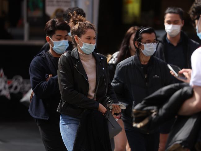 MELBOURNE, AUSTRALIA - NewsWire Photos OCTOBER 25, 2021: People are out and about in the CBD as Melbourne emerges from Lockdown. Picture: NCA NewsWire / Paul Jeffers